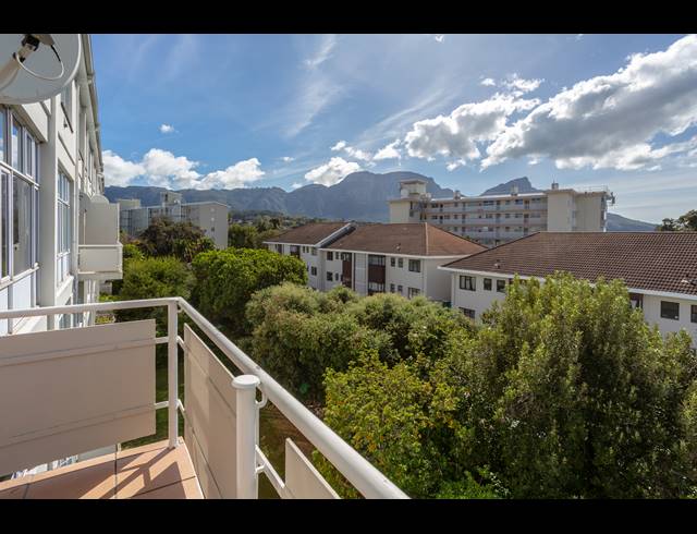 3 BEDROOM APARTMENT FOR SALE IN KENILWORTH UPPER